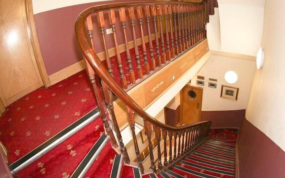 Holland Hotel Londra